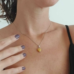 Pingente Coração Jade Amarela - Prateado - comprar online
