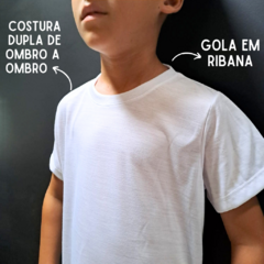 Camiseta unissex infantil Borboletinhas coloridas - comprar online