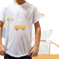 Camiseta unissex infantil Cachorrinho no carro