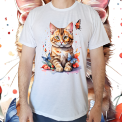 Camiseta masculina/unissex Gato e borboleta laranja