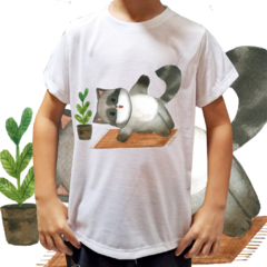 Camiseta unissex infantil Guaxinim no Yoga