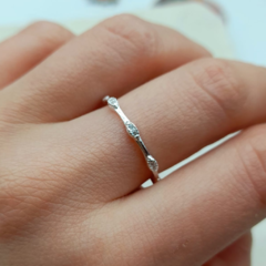 RAR0159 - ANILLO DE PLATA 925 CON PIEDRA