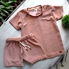 CONJUNTO REMERA Y SHORT LINO CREEP BEIGE en internet