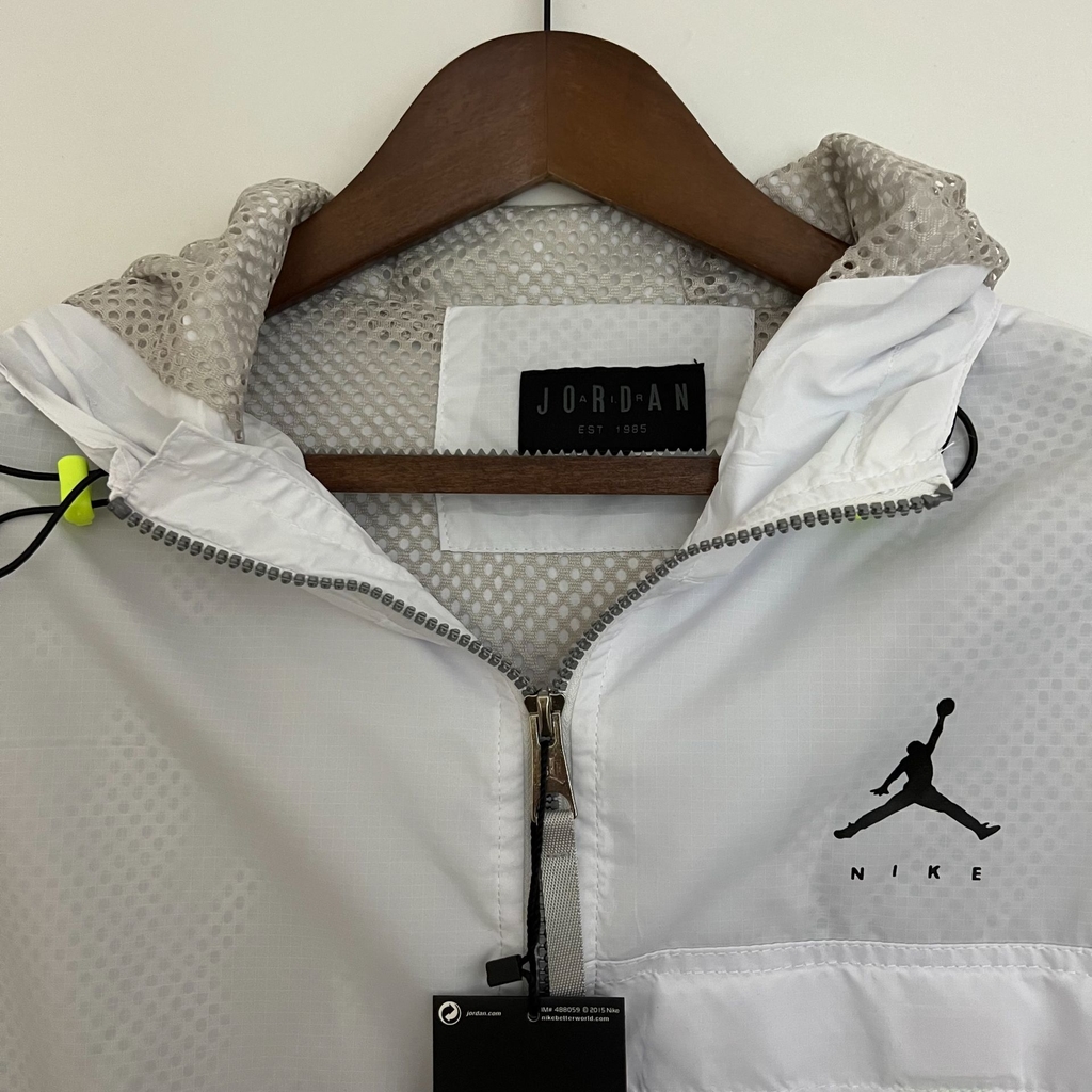 CORTA VENTO NIKE AIR JORDAN BRANCO E VERDE MILITAR