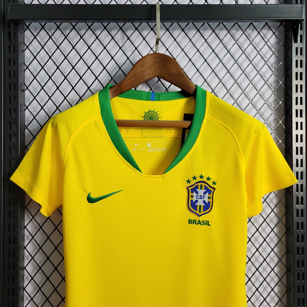 https://acdn.mitiendanube.com/stores/002/227/375/products/camisa-brasil-i-2018-feminina1-509987632c1b627e8a16565561570678-1024-1024.jpeg