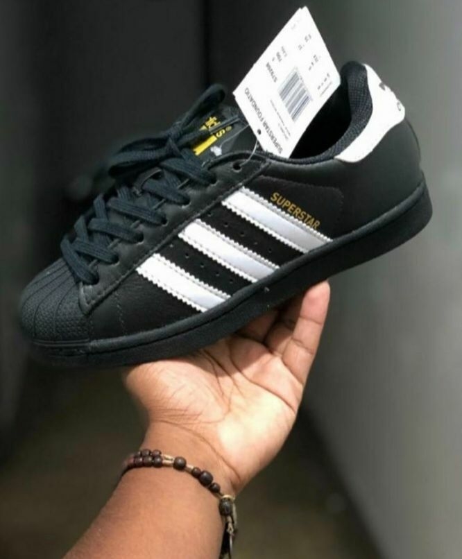 Adidas Superstar Preto e Branco