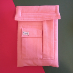 Funda acolchada rosa + Plancha de stickers de María Luque