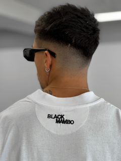Remera oversize Black's (blanca) - comprar online