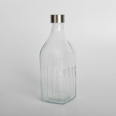Botella de vidrio con tapa acero