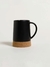 Mug conico negro base corcho