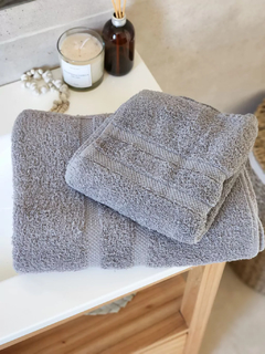 Juego toalla y toallón (gris)