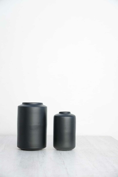 florero cilindro negro - comprar online