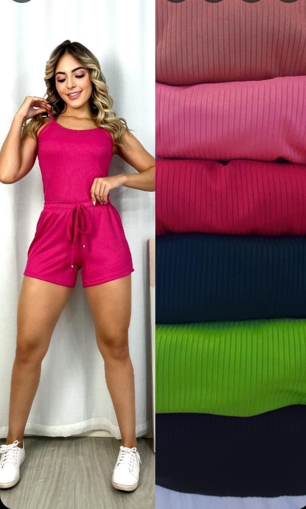 Conjuntinho de blusa e short outlet