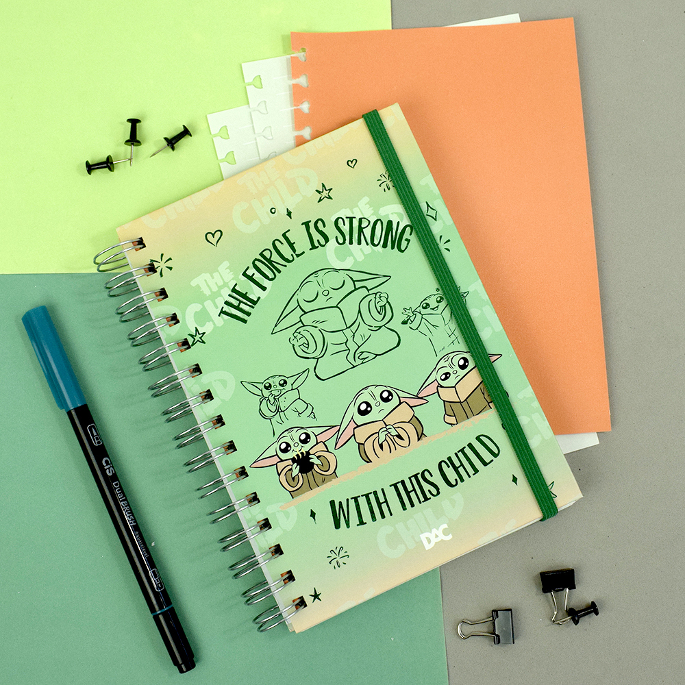 Caderno Baby Yoda