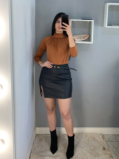 Saia de cheap couro com cinto