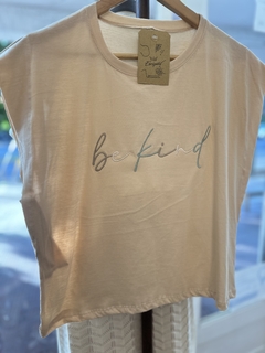 Imagen de MUSCULOSA BE KIND