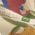 Descubra a elegância das Havaianas Farm Ararinhas em bege e com a famosa bandeira do Brasil. Adquira o seu par original vendido por Sneakersjc e mergulhe no estilo autêntico em cada passo!