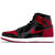 Os tênis Air Jordan 1 High - Patent Bred são perfeitos para os amantes de estilo e autenticidade. Com uma combinação clássica de cores em vermelho e preto, esses tênis unissex são verdadeiros ícones de design. Feitos com couro envernizado de alta qualidad