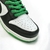 Apresentamos o Nike Dunk Low Pro SB Classic Green! Este modelo é unissex e possui as cores verde, preto e branco, feito com materiais de couro legítimo e tecido. Possui ajuste com cadarços. Adquira já e se surpreenda com a qualidade e estilo deste tênis, 