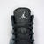 O Air Jordan 1 Low Dark Teal masculino é um tênis de alta qualidade e estilo único, com acabamento azul escuro e detalhes em preto e branco. Compre agora este produto original vendido e entregue pela confiável Sneakersjc e tenha um tênis exclusivo em seu 