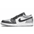 Adquira o Air Jordan 1 Low Smoke Grey, um tênis masculino de couro legítimo nas cores cinza, preto e branco. Com ajuste por cadarços, oferece conforto personalizado. Seu material interno em tecido proporciona respirabilidade. Com cano baixo e estilo casua