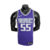 A Regata de Basquete da NBA Sacramento Kings  com tecido leve e respiravel o logotipo é silkado como nomes e números também  com a gola em V e na cor predominante Roxa.