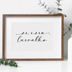 Quadro decorativo com caligrafia "Sr. e Sra." Personalizado com o sobrenome do casal