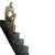 Escultura Pensador Dourado na Escada em Resina Moderno na internet