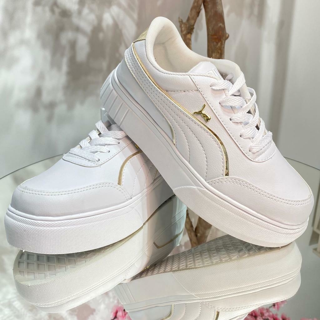 Tênis Puma plataforma branco com dourado