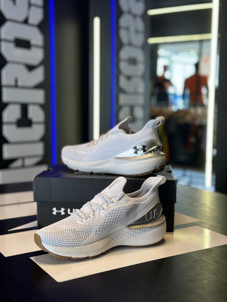TÊNIS DE CORRIDA UNDER ARMOUR CHARGED QUICKER WHISIL