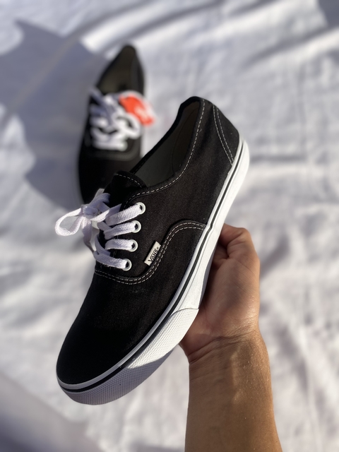 vans authentic