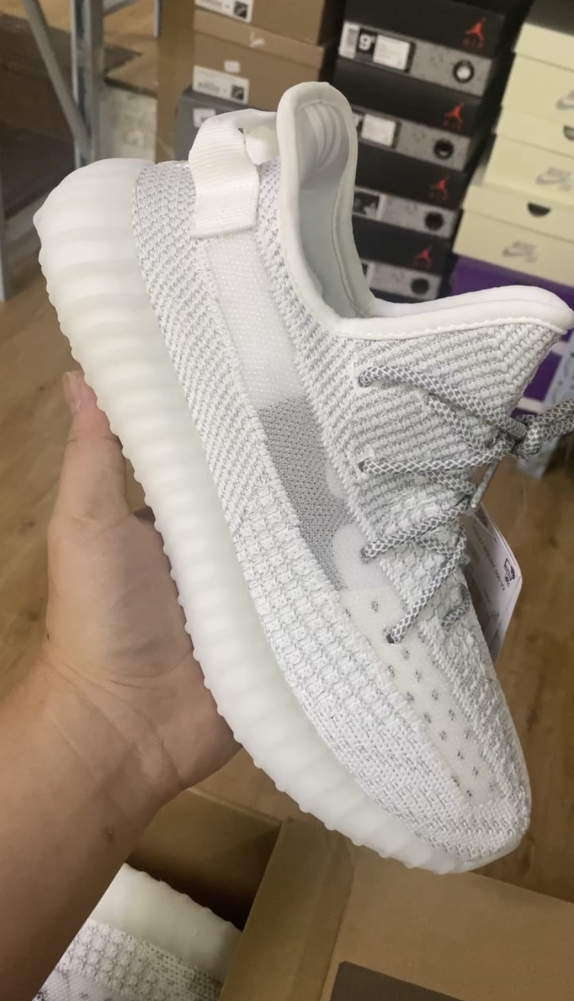 Yeezy Boost 350 V2 Static Refletivo Branco Gelo