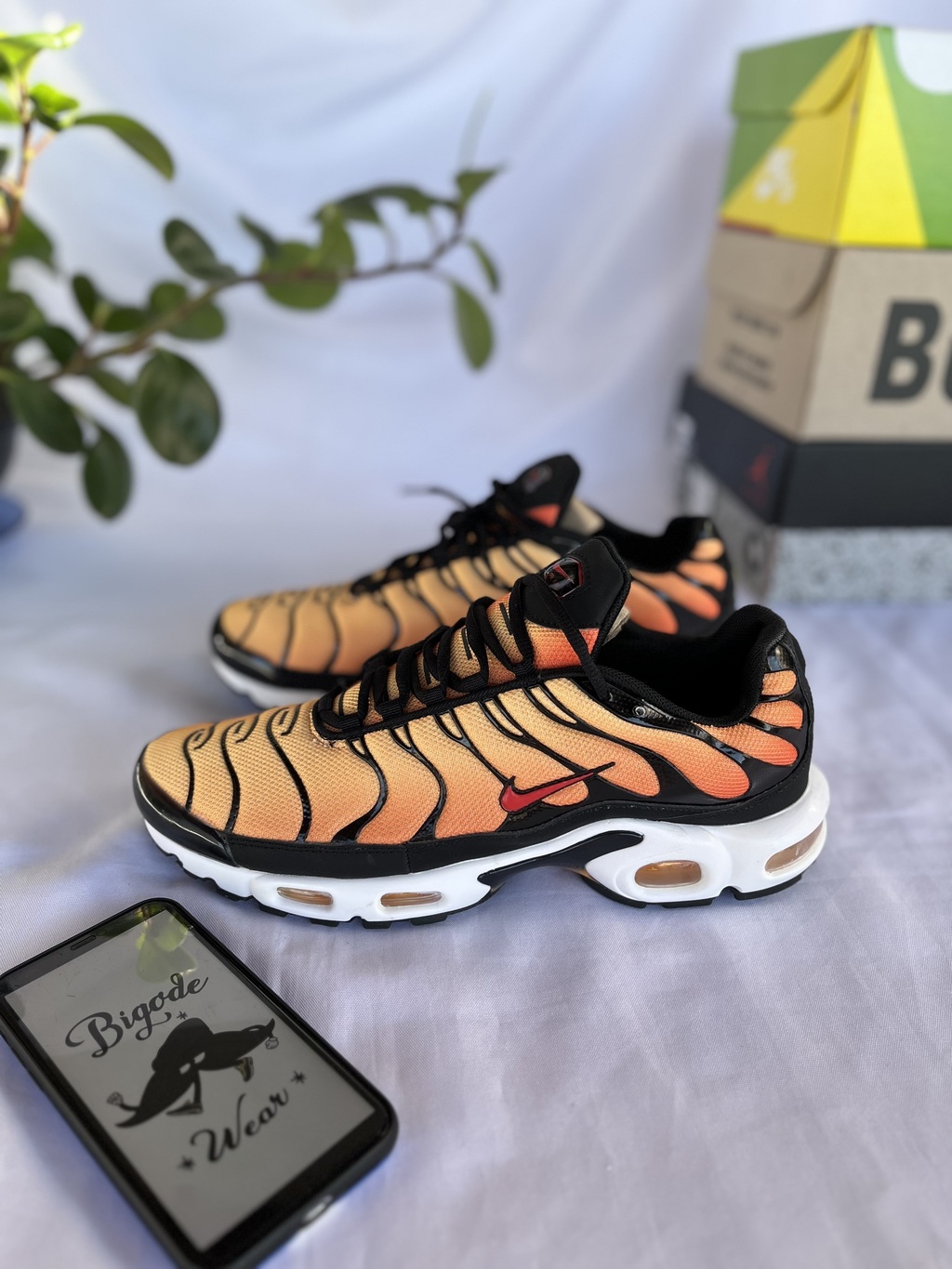 Tênis Air Max Plus TN 'Pimento' - Bigodewear