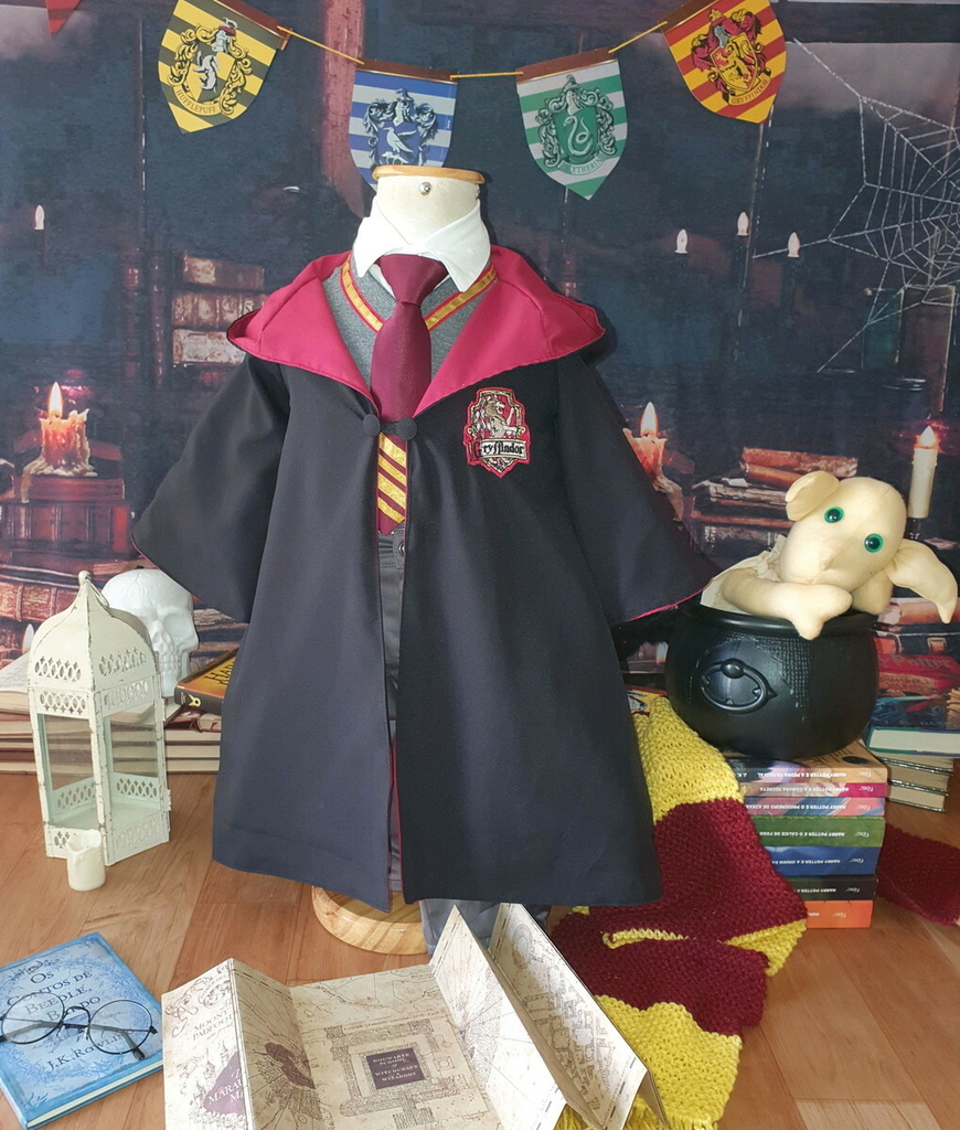 Uniforme Hogwarts Completo Menino - Pano e Magia