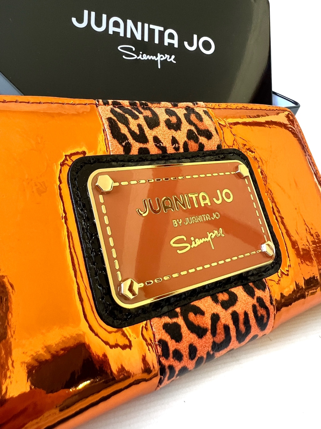 Juanita jo billeteras hot sale clearance