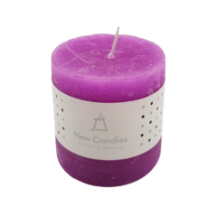 Vela Cilíndrica Violeta (Aroma Fresas) X1 Un - comprar online