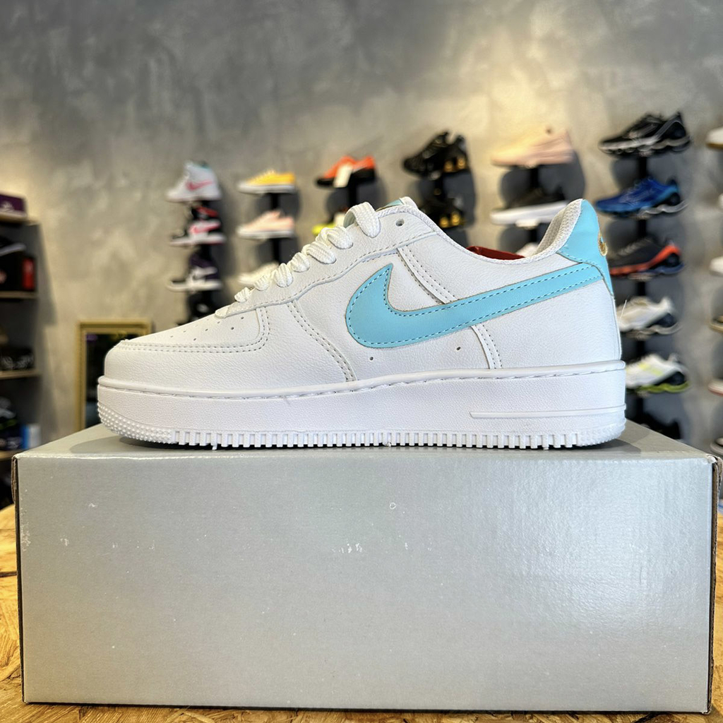 Tenis Air Force 1 Branco com Verde Agua Stilo Radical
