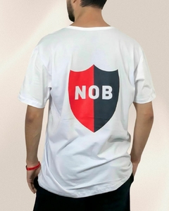 Remera Unisex Escudo Colosal (Blanca) Newell’s