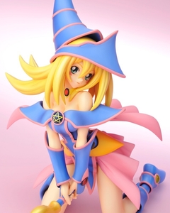 Dark Magician Girl Figure - comprar online