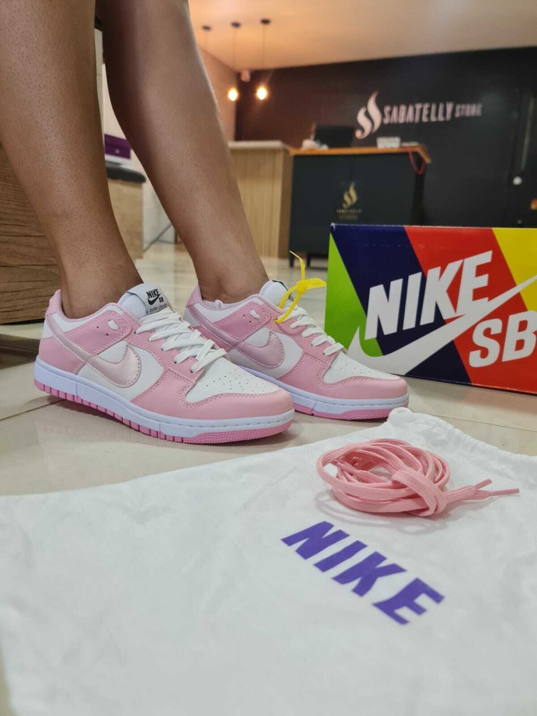 Nike Dunk SB - Rosa bebê - Sabatelly Store