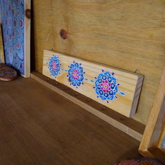 Porta Chaves decorativo 7 ganchos com mandala floral. na internet