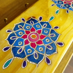 Porta Chaves decorativo 7 ganchos com mandala floral. - loja online