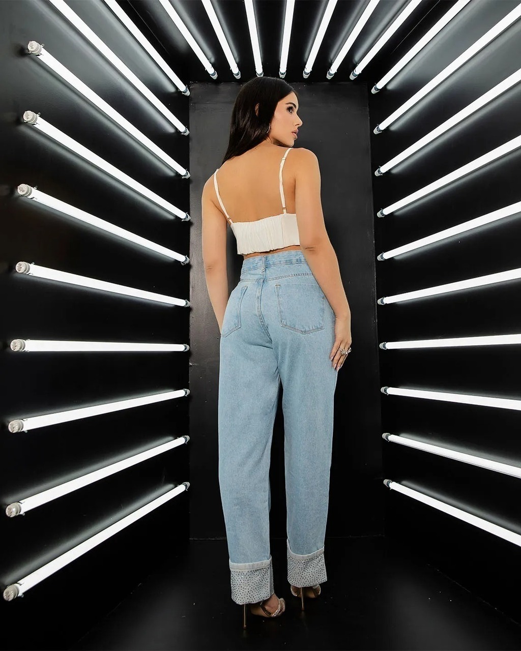 Calça jeans cintura cheap alta barra dobrada