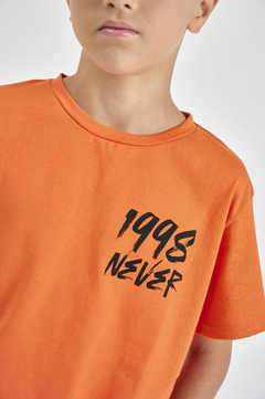 REMERA NEVER NARANJA - comprar online