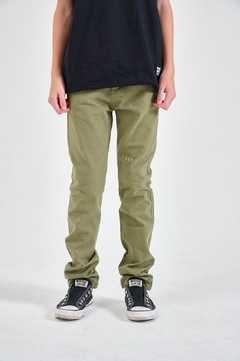 PANTALÓN CORTE CHINO QUADE VERDE - comprar online