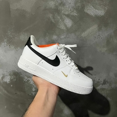 TÊNIS NIKE AIR FORCE 1 '07 ESSENTIAL ' WHITE BLACK ' na internet