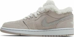 Nike Air Jordan 1 Low SE 'Sherpa Fleece' na internet