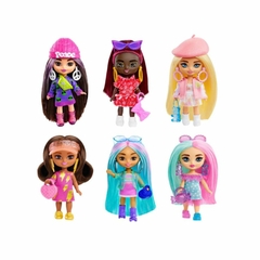 Imagem do Boneca Barbie Extra Mini Minis Cabelo Azul e Rosa - Mattel