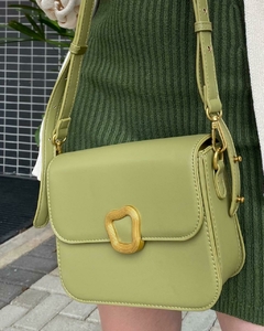 Bolsa Baú Fivela Forma Orgânica Verde Oliva - comprar online