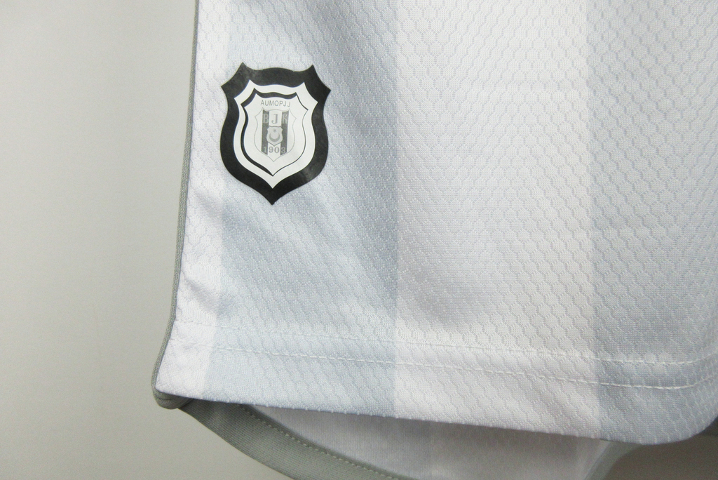 Camisa Besiktas - Modelo I